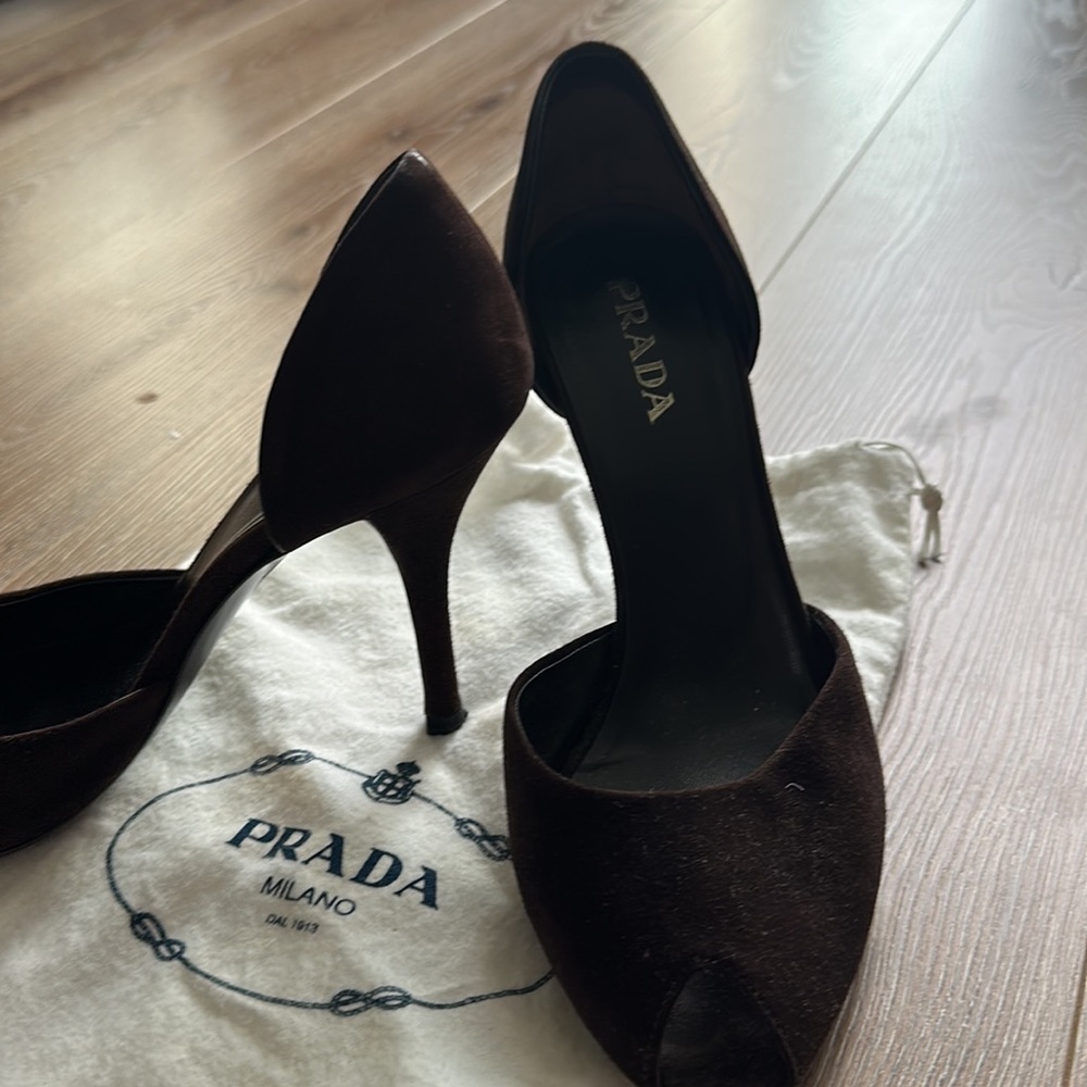 Prada brown suede d’orsay pumps - Picture 3 of 8